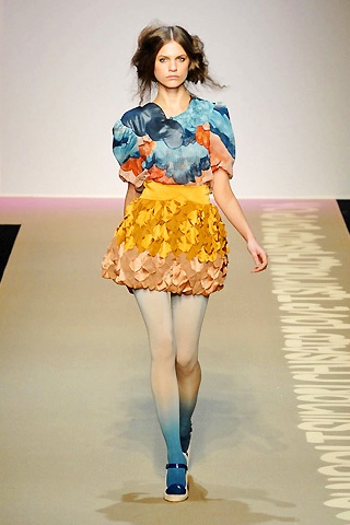 BST thu/đông 2008 của Tsumori Chisato - 12 BST thu/đông 2008 của Tsumori Chisato - 12