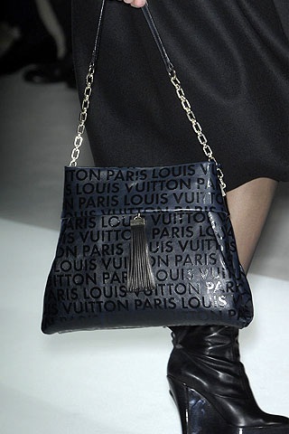 BST túi thu/đông 2008 của Louis Vuitton - 23