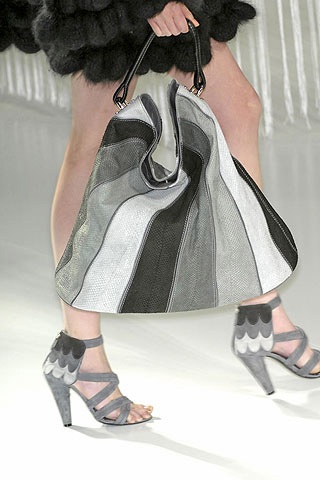 BST giày dép/túi xách Kenzo - 2