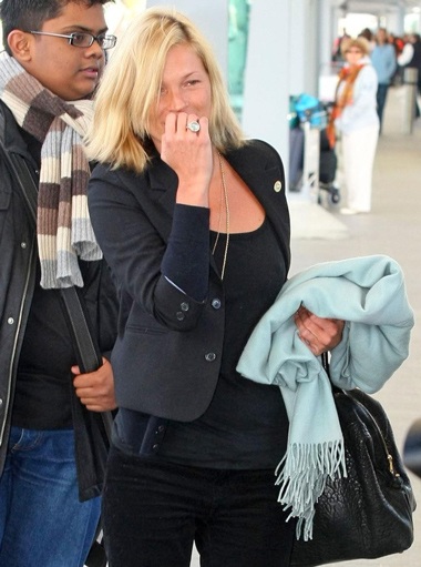 Kate Moss: Già và xấu khi không trang điểm - 3