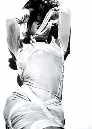 Chùm ảnh ấn tượng của siêu mẫu gốc Á Devon Aoki - 11 Chùm ảnh ấn tượng của siêu mẫu gốc Á Devon Aoki - 11