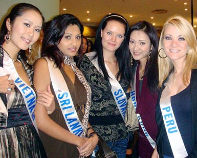 Thùy Dương tiếp tục dẫn đầu bình chọn qua mạng - 8 Thùy Dương tiếp tục dẫn đầu bình chọn qua mạng - 8