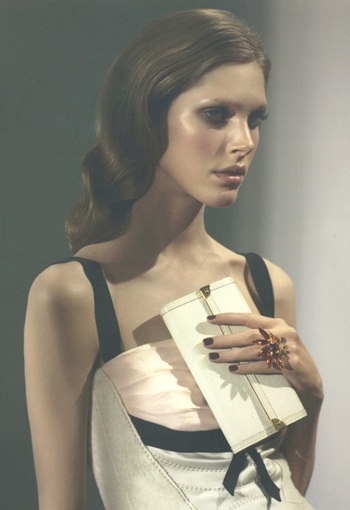 Iselin Steiro - Siêu mẫu sở hữu vẻ đẹp cổ điển - 3 Iselin Steiro - Siêu mẫu sở hữu vẻ đẹp cổ điển - 3