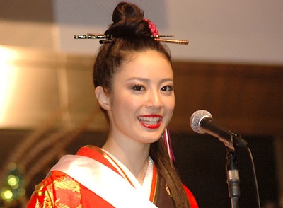 Hoa hậu Nhật Bản là người đẹp ăn ảnh nhất - 3