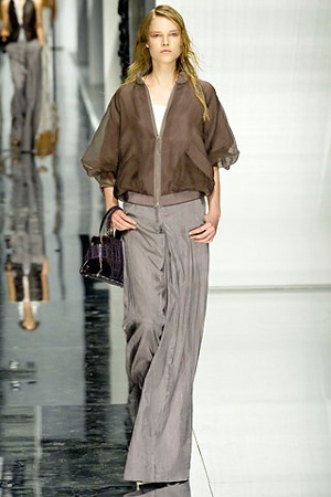 Suvi Koponen: Siêu mẫu “khoái” mặc áo phông! - 3