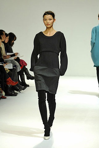 BST thu/đông 2008 của Narciso Rodriguez - 10