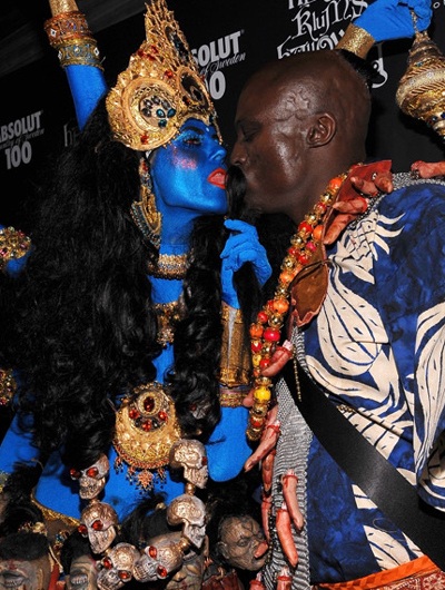 Những hình ảnh Halloween vui nhộn của người nổi tiếng - 1 Những hình ảnh Halloween vui nhộn của người nổi tiếng - 1