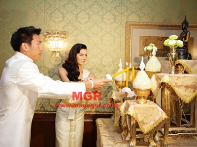 Chiêm ngưỡng đám cưới xa hoa của Hoa hậu hoàn vũ - 6 Chiêm ngưỡng đám cưới xa hoa của Hoa hậu hoàn vũ - 6