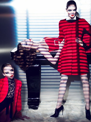 Ba “chân dài” trong chiến dịch quảng cáo của Valentino - 3 Ba “chân dài” trong chiến dịch quảng cáo của Valentino - 3