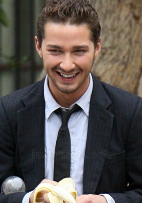 Những “sao” ngớ ngẩn nhất Hollywood - 4 Những “sao” ngớ ngẩn nhất Hollywood - 4