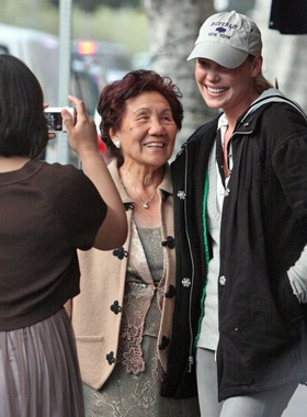 10 ngôi sao chăm và lười ký tặng nhất - 3