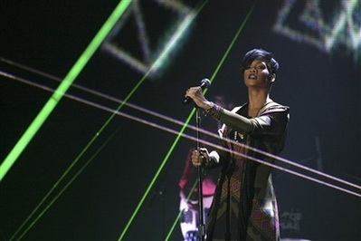 Kết quả lễ trao giải Brit Awards - 4 Kết quả lễ trao giải Brit Awards - 4