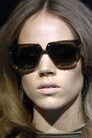 Phụ trang quyến rũ của Versace - 18 Phụ trang quyến rũ của Versace - 18