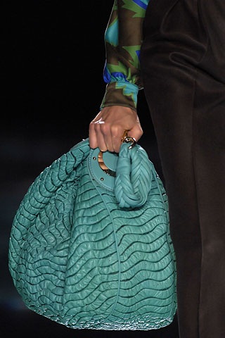 Phụ trang quyến rũ của Versace - 3 Phụ trang quyến rũ của Versace - 3