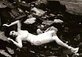 Vẻ đẹp dịu dàng và kiêu sa của Rachel Weisz - 4