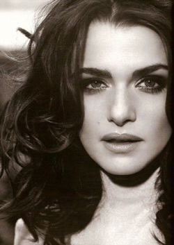 Vẻ đẹp dịu dàng và kiêu sa của Rachel Weisz - 3