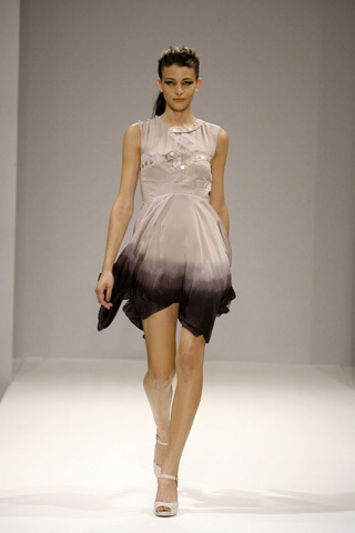 BST xuân/hè 2008 của Afshin Feiz - 19