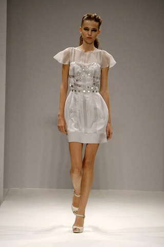 BST xuân/hè 2008 của Afshin Feiz - 7