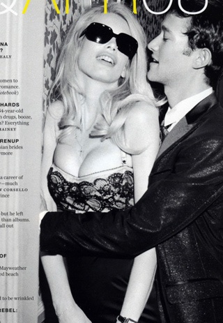 Claudia Schiffer vẫn rất gợi cảm - 11