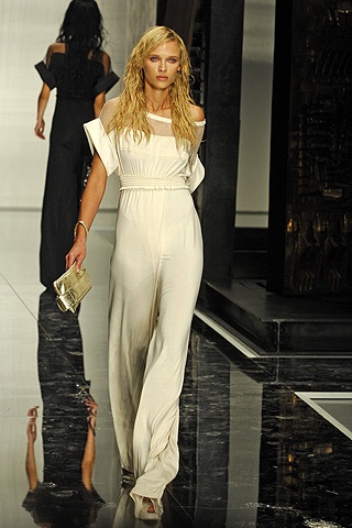 BST xuân/hè 2008 của Gianfranco Ferré - 13