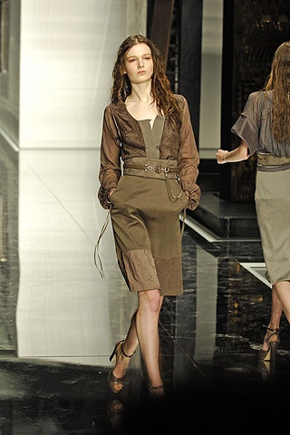 BST xuân/hè 2008 của Gianfranco Ferré - 3