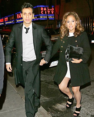 Jennifer Lopez xuất hiện lần đầu sau khi sinh - 3