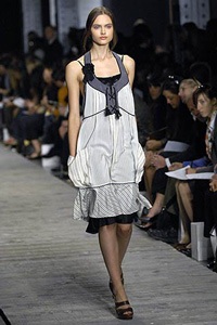 BST xuân/hè 2007 của Derek Lam - 16