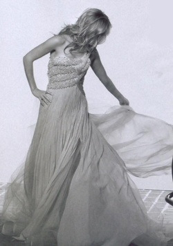 Reese Witherspoon - vẻ đẹp sang trọng và cuốn hút - 3