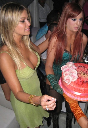 “Quả bom sex” khoe tình nhân mới - 7 “Quả bom sex” khoe tình nhân mới - 7