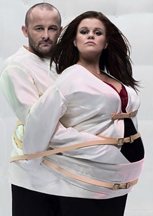 Kerry Katona sinh con sớm 5 tuần - 2