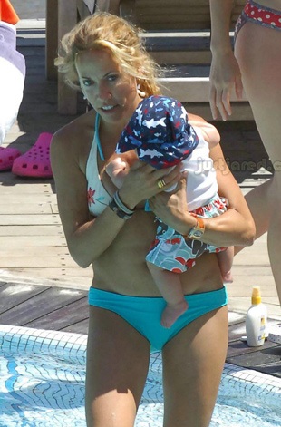 Sheryl Crow đưa con đi lưu diễn - 1 Sheryl Crow đưa con đi lưu diễn - 1