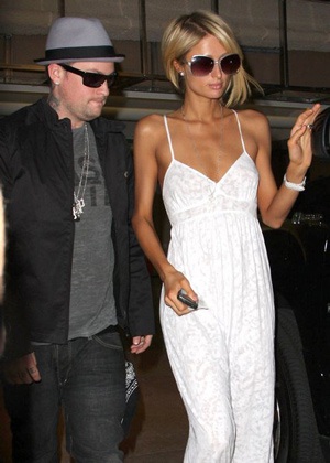 Paris Hilton bị khách sạn Hyatt đưa vào danh sách “đen” - 2