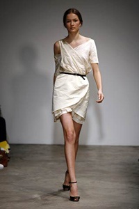 Rất mong manh... - 10