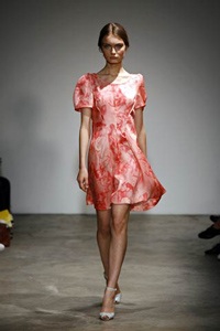 Rất mong manh... - 6