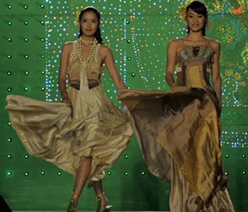 Nhẹ nhàng xuống phố giữa nắng hè - 1