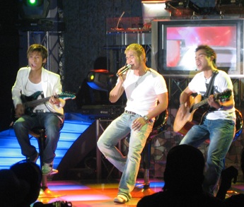 MTV nhìn lại để vững vàng bước tiếp - 1