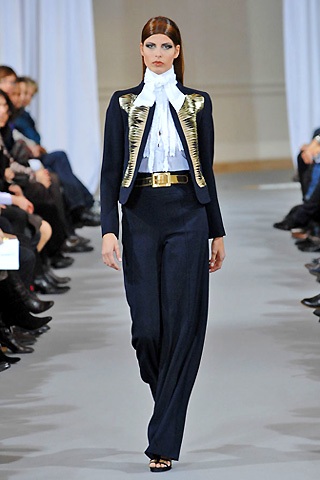 Vẻ đẹp xa hoa của Dominique Sirop - 1