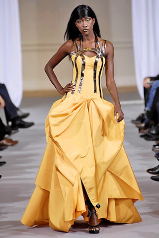 Vẻ đẹp xa hoa của Dominique Sirop - 14