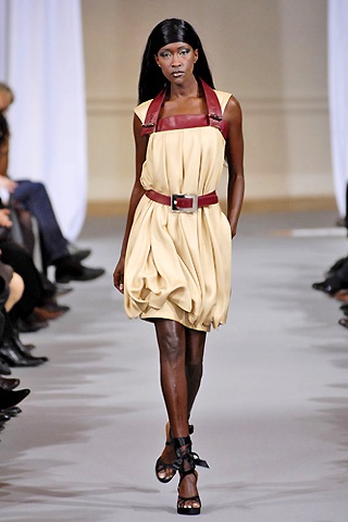 Vẻ đẹp xa hoa của Dominique Sirop - 7