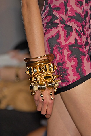 Nổi bật với phụ kiện Just Cavalli - 11