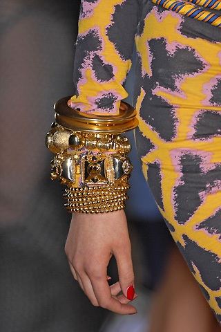 Nổi bật với phụ kiện Just Cavalli - 19