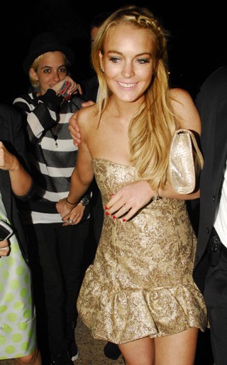 Lindsay Lohan công khai hôn người đồng giới - 6 Lindsay Lohan công khai hôn người đồng giới - 6