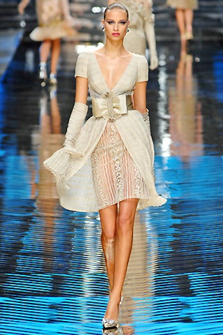 BST cao cấp của Valentino - 12