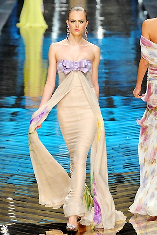 BST cao cấp của Valentino - 30