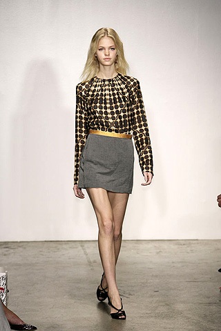 Vẻ đẹp lãng mạn trong BST Sari Gueron - 19