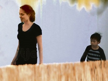 Cuộc phỏng vấn đặc biệt với Angelina Jolie  - 1