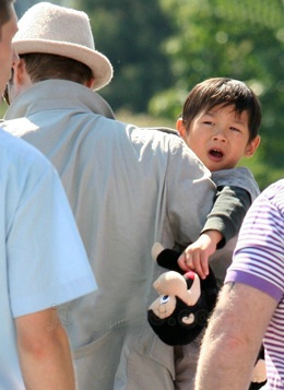 Hình ảnh đại gia đình "ông bà Smith" tại LHP Cannes - 2