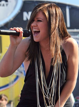 Kelly Clarkson: Sẵn sàng đương đầu với khó khăn! - 2