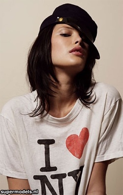 Kate Moss và Gisele Bundchen sẽ "xuống hạng" - 2