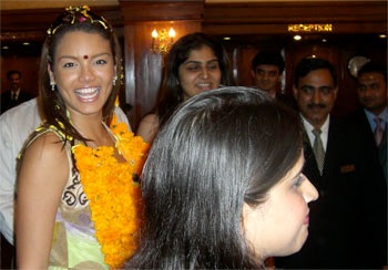 Một năm đặc biệt của Hoa hậu hoàn vũ 2006 - 10